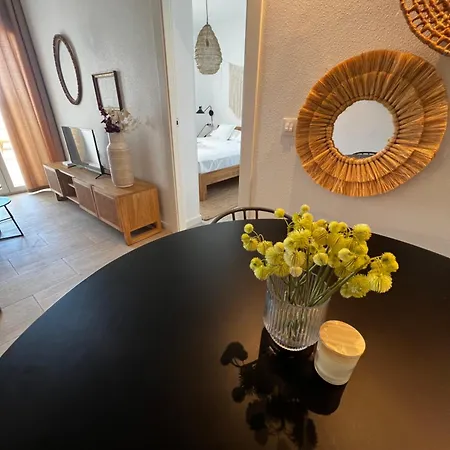 Appartement Costa - *